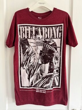 Like new Men’s Billabong T-shirt